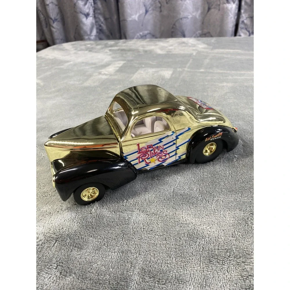 Vintage Racing Champions 1:24 Gold Chrome '41 Ford Willys LeAnn Rimes Nascar